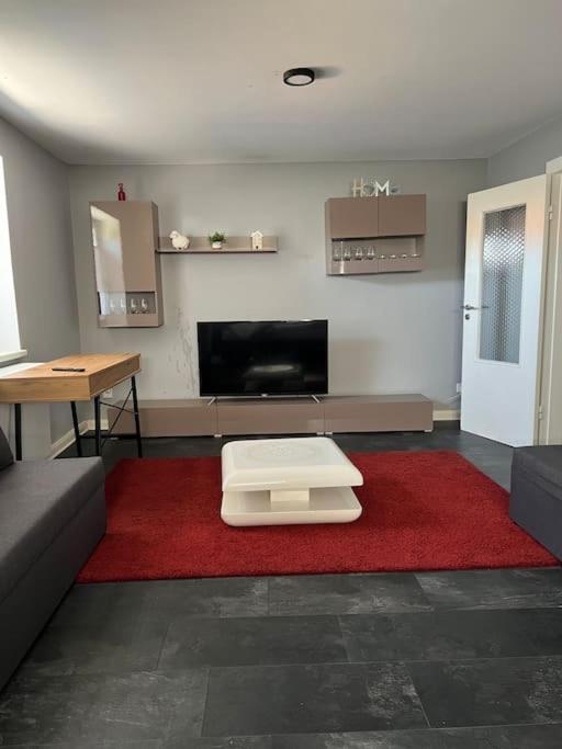 Gesamte Wohnung Mit Parkplatz Halstenbek Exterior photo